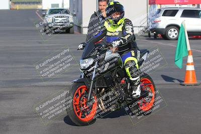 media/Nov-05-2022-SoCal Trackdays (Sat) [[f8d9b725ab]]/Around the Pits/